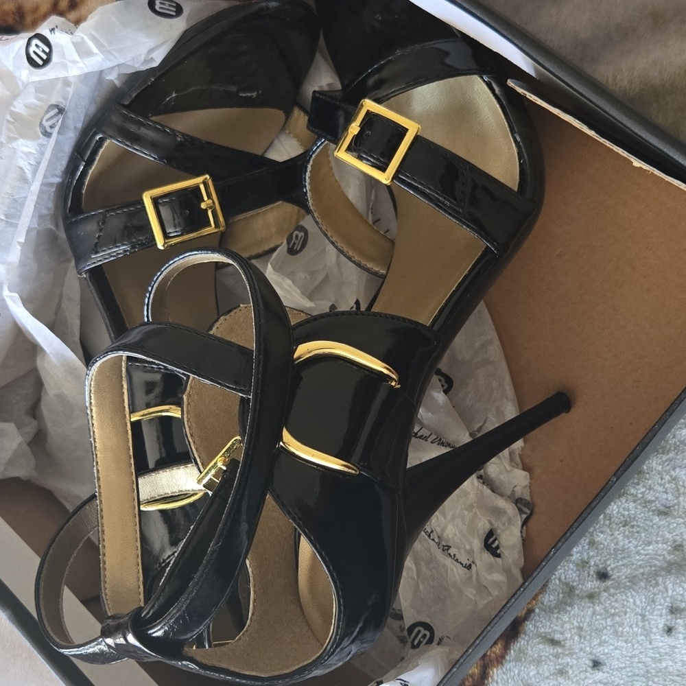 Ladies High Heels, Size 9, Black